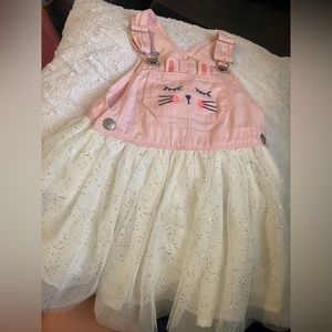 Oshkosh bunny overall dress size 4t